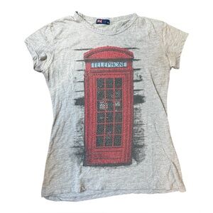 Y2k Euro London Phone Booth Women’s Shirt Sz XL Top Gray Bedazzled Graphic Print
